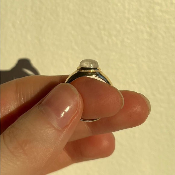9k gold ring with moonstone cabochon size 5.5 - Picture 5 of 8